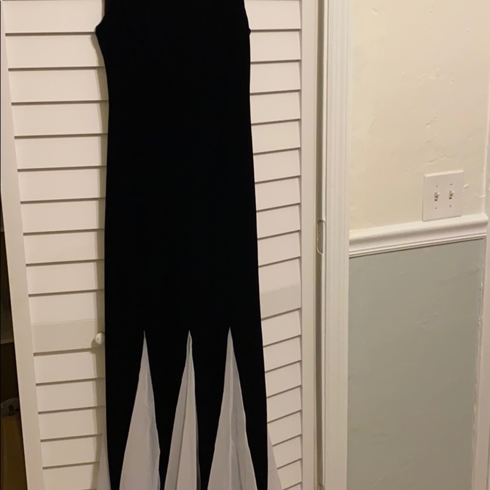 Night away Ladies Formal Dress